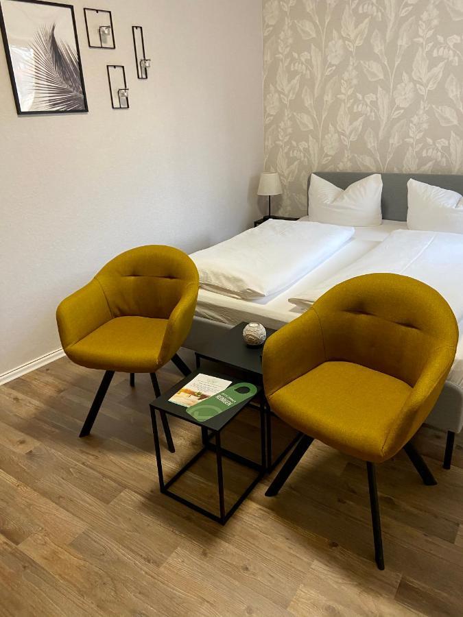 Hotel Garni Zum Rebstock Naumburg  Exterior photo